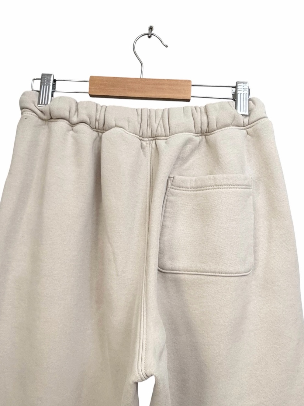 Abercrombie & Fitch Essential Oversized Sunday Sweatpants in Cream - Picture 7 of 10